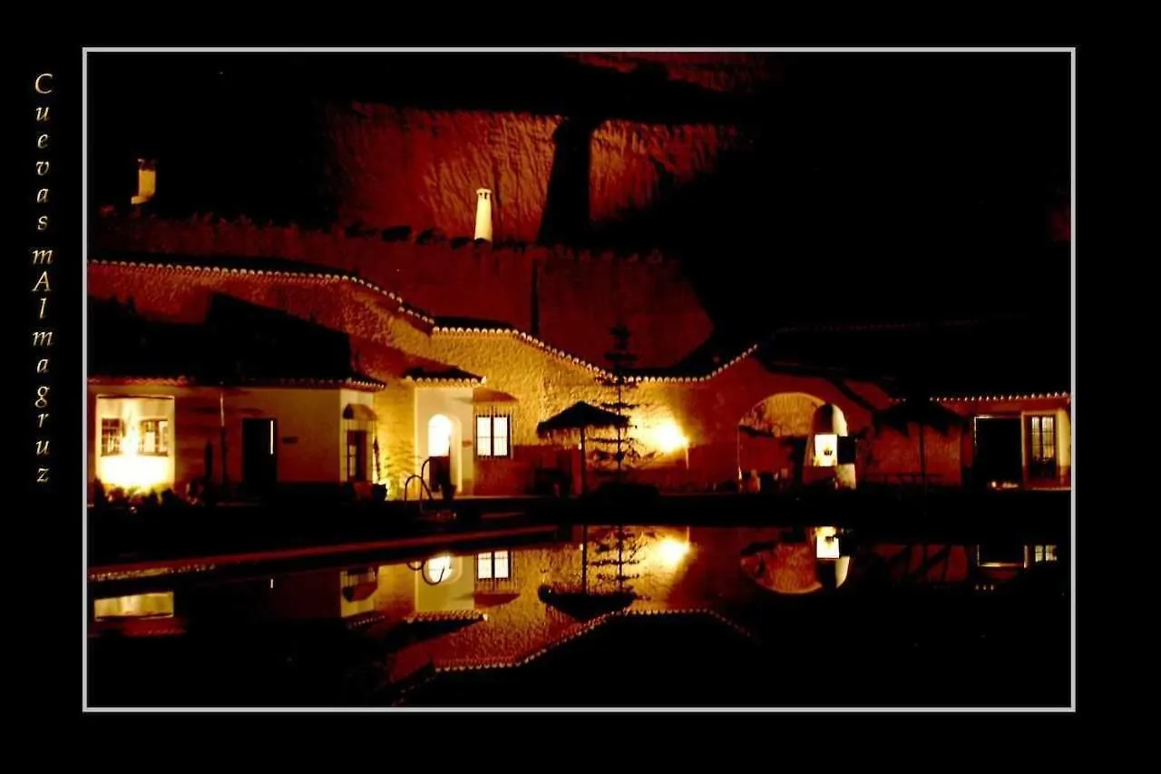 Hábitat Troglodita Almagruz Purullena Casa rural